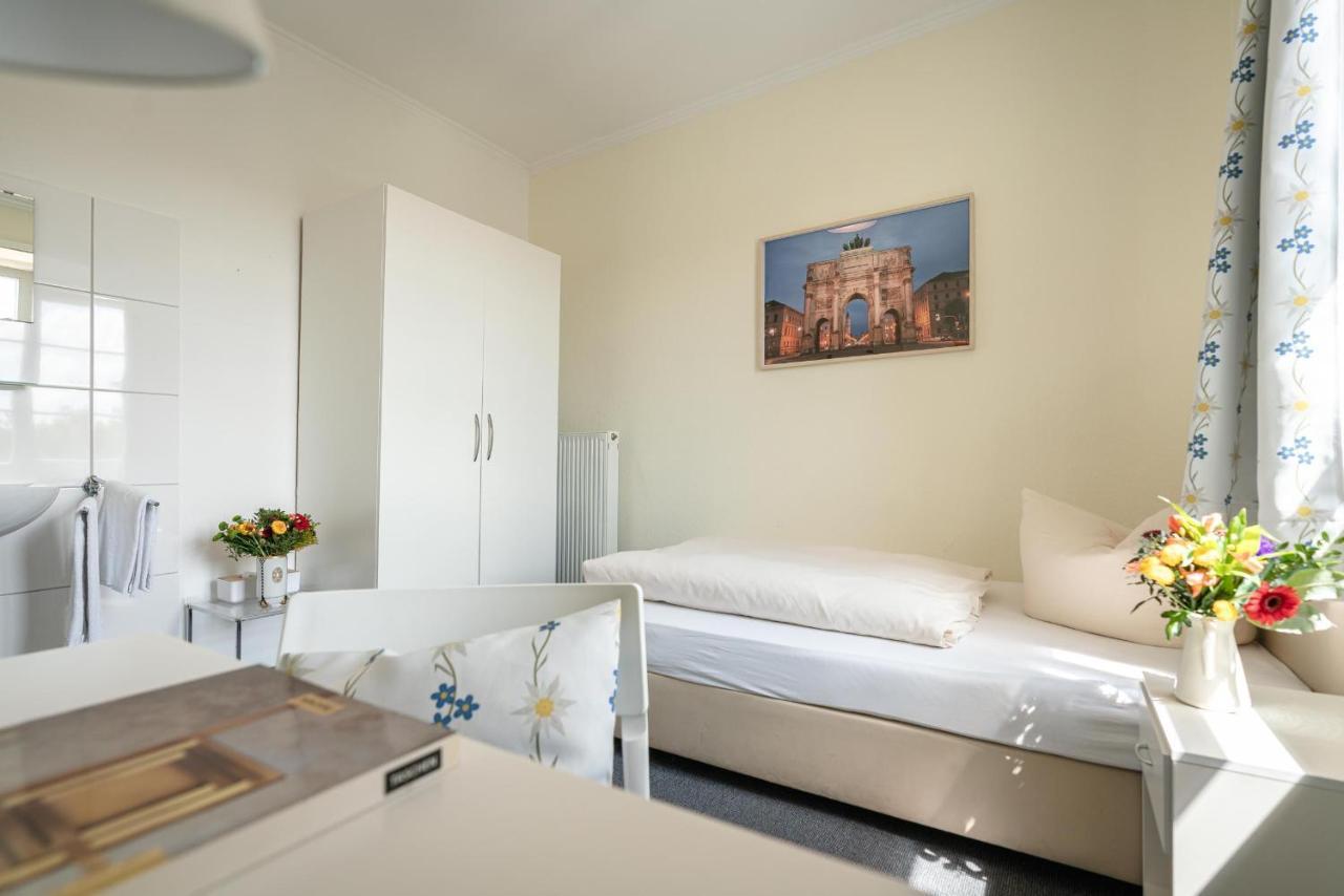 Hotel-pension Am Siegestor 3* Múnich