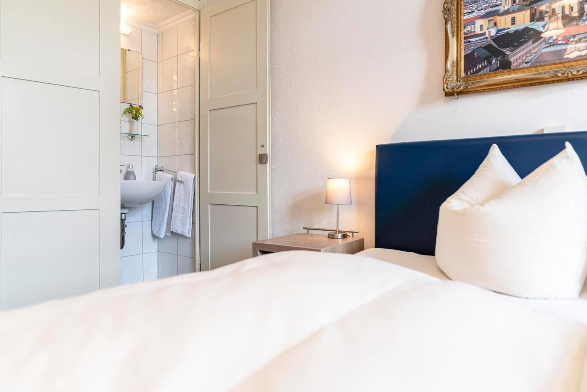 Pensión Hotel-pension Am Siegestor Múnich