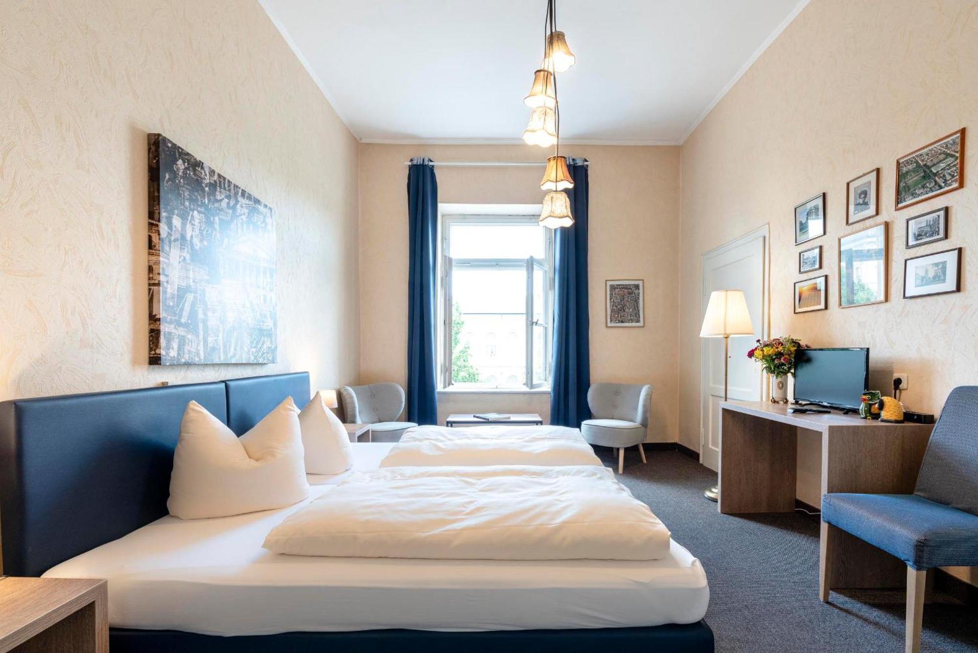 Hotel-pension Am Siegestor 3* Munique